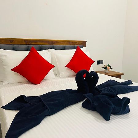 Maapagala Resort Сигирия Экстерьер фото